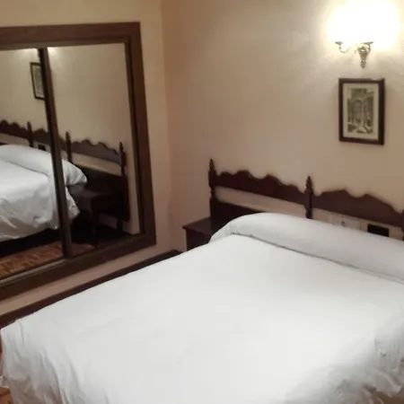 Hotel Castellano Centro 2*