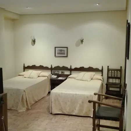 Castellano Centro 2*