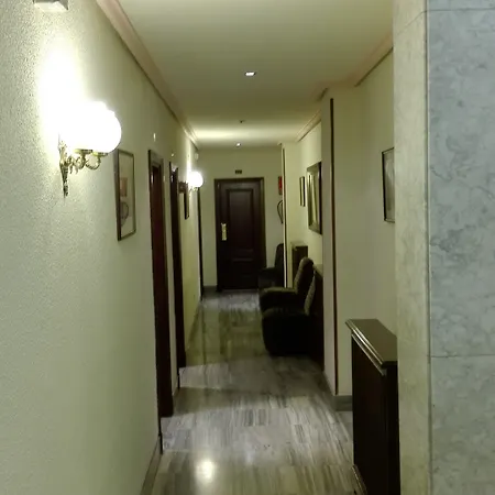 فندق Castellano Centro سلامنكا