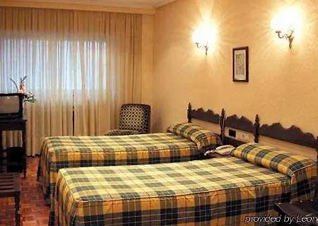 Hotel Castellano Centro