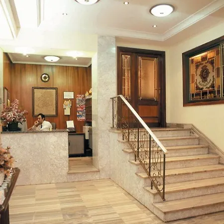 Hotel Castellano Centro 2*