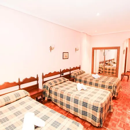 Castellano Centro Готель 2*