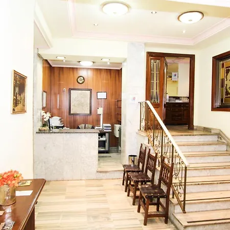 Castellano Centro Готель