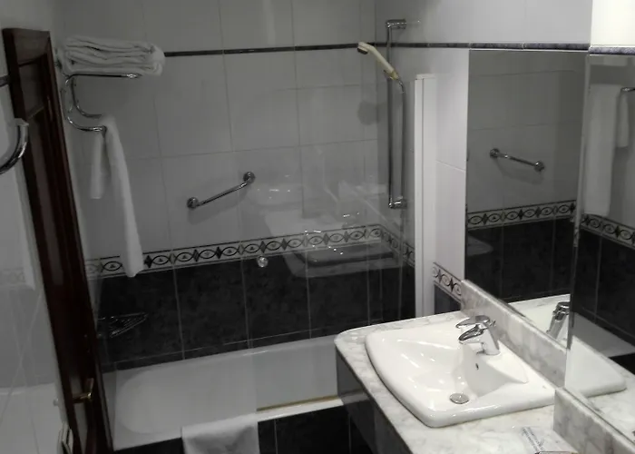 Hotel Castellano Centro 2*