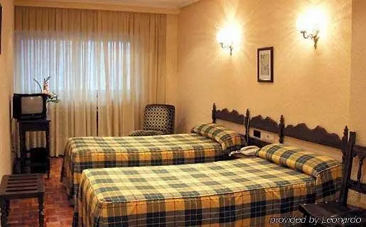 Отель Castellano Centro