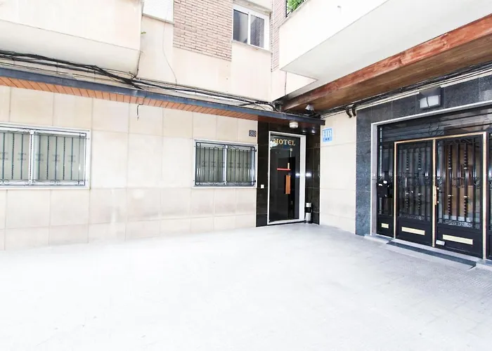 Castellano Centro 2*