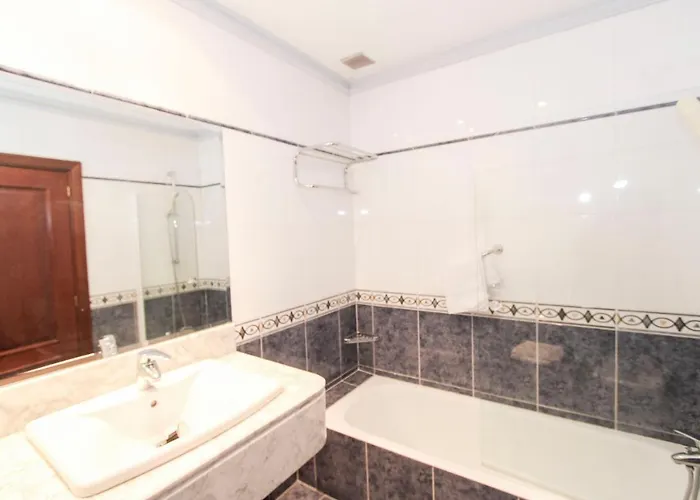 Отель Castellano Centro